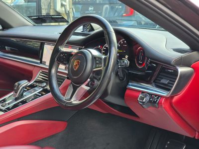 2018 Porsche Panamera