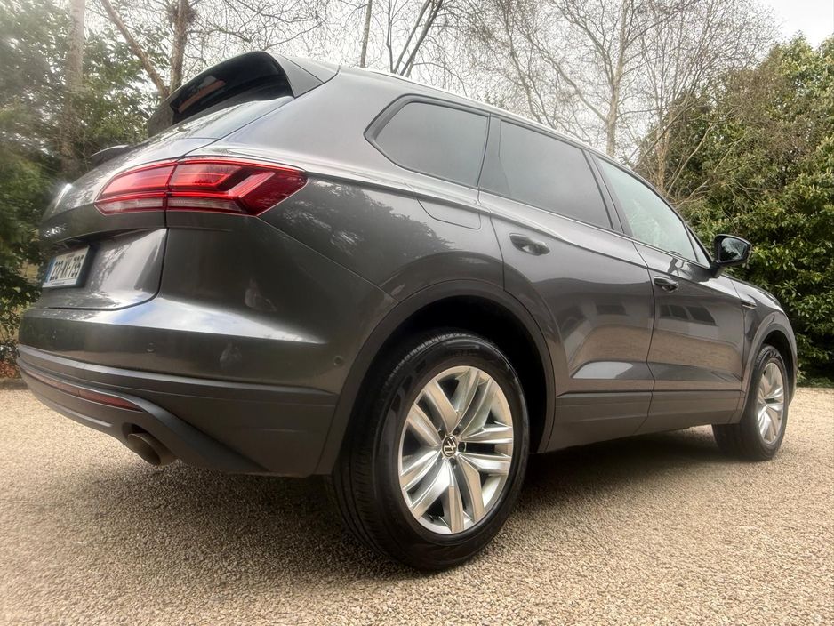 2023 Volkswagen Touareg