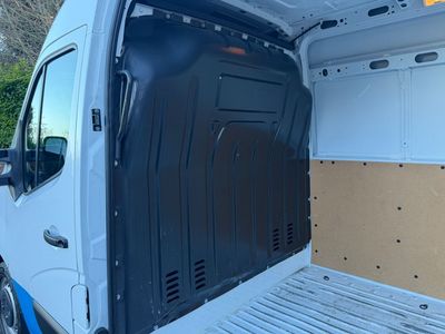 2023 Renault Master