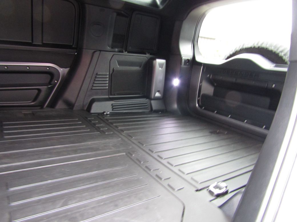 2023 Land Rover Defender