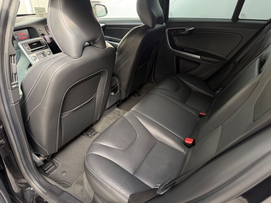 2017 Volvo V60