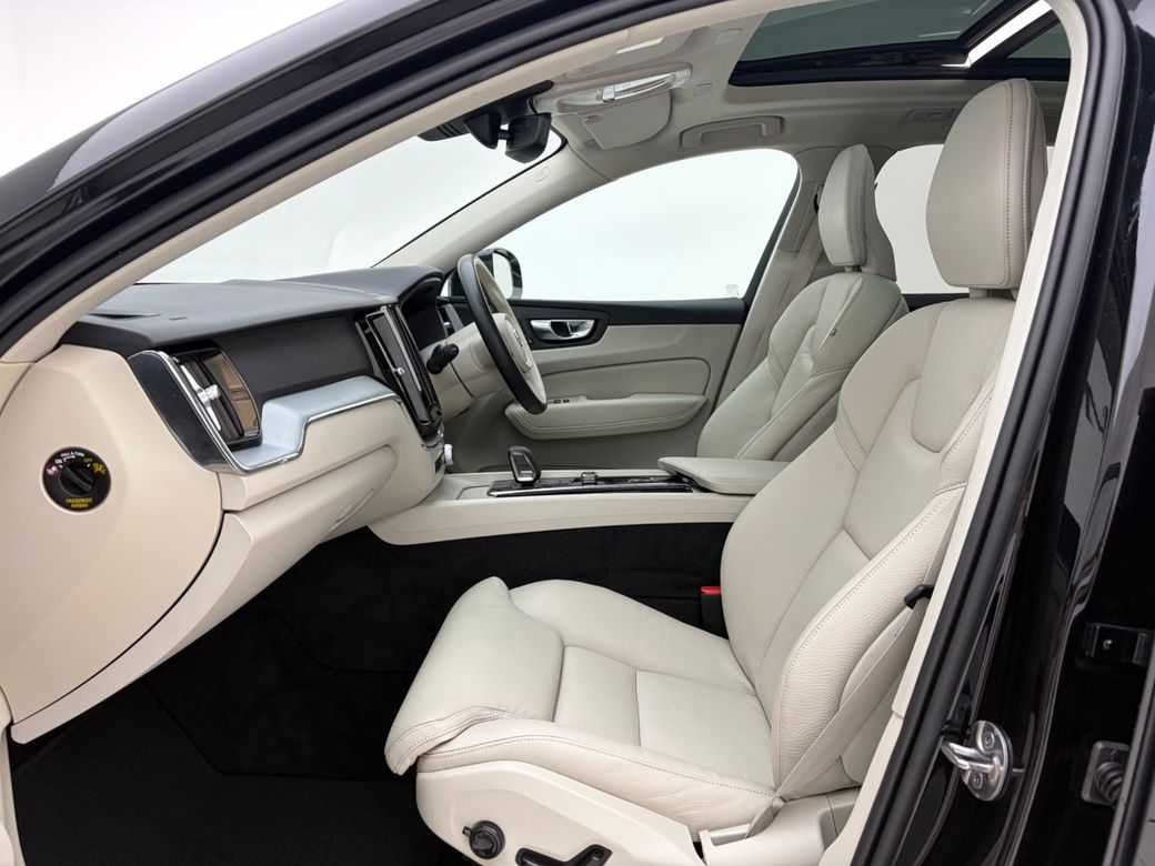 2022 Volvo XC60