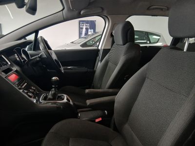 2016 Peugeot 5008