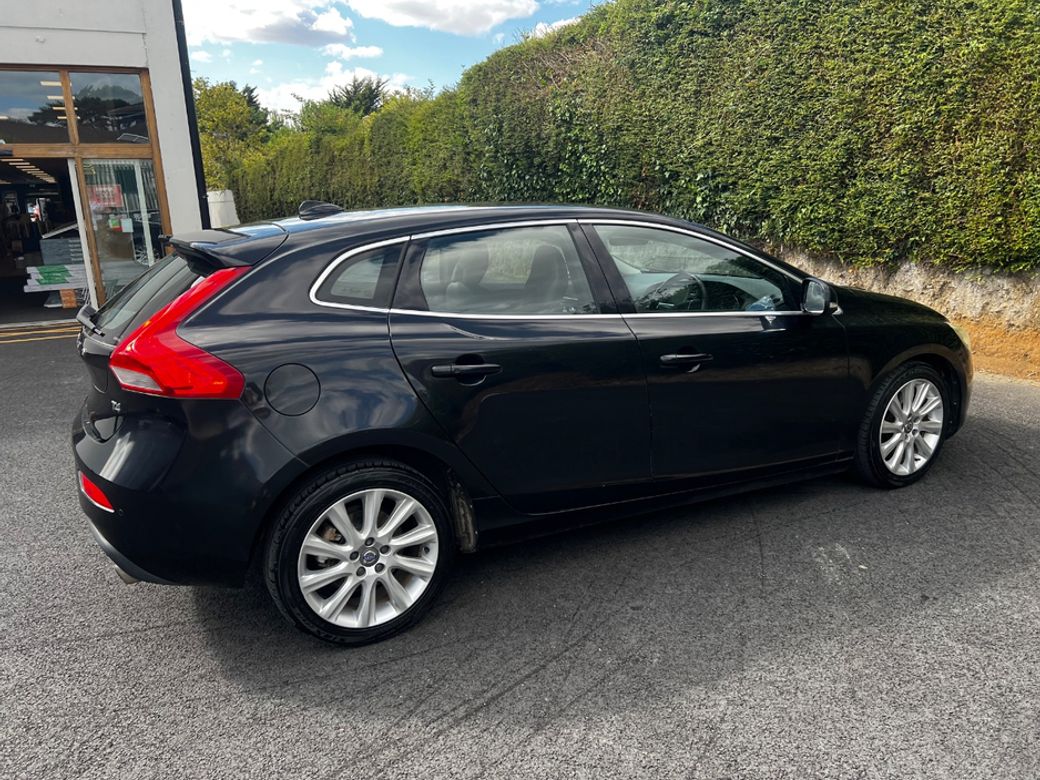 2015 Volvo V40
