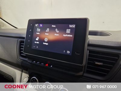 2025 Nissan Primastar