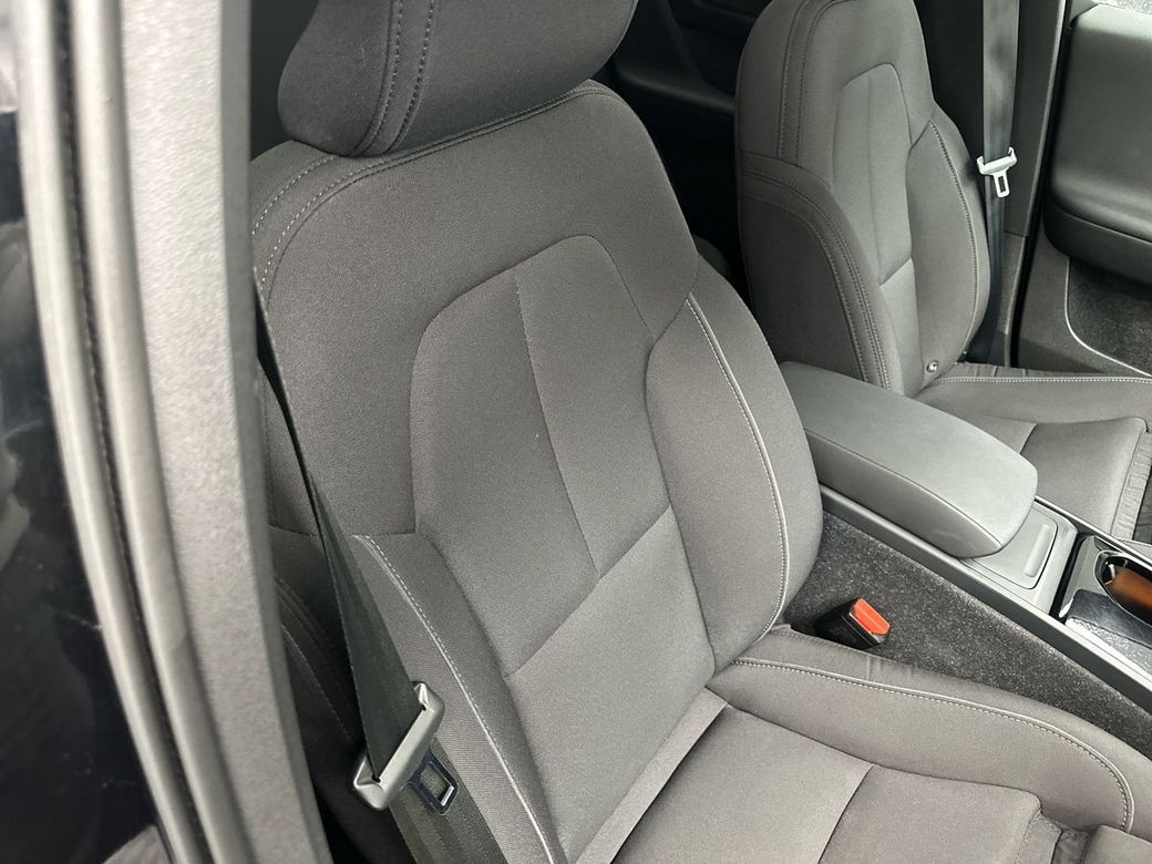 2023 Volvo C40