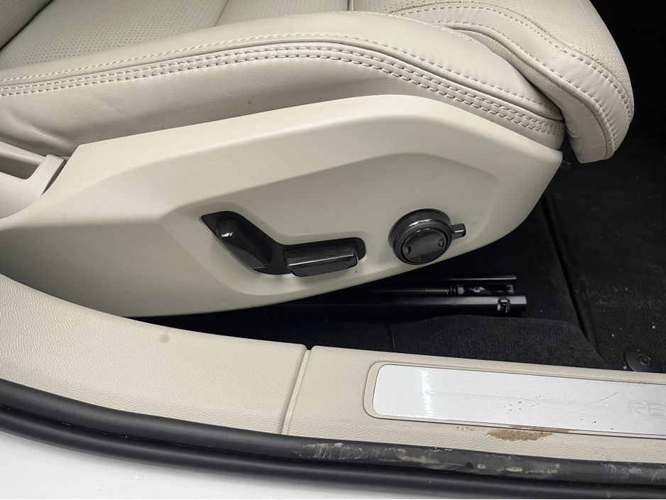 2024 Volvo V60
