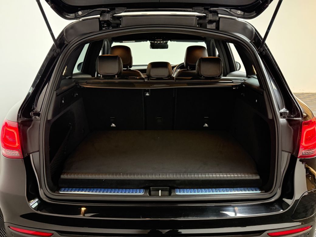 2023 Mercedes-Benz GLC Class