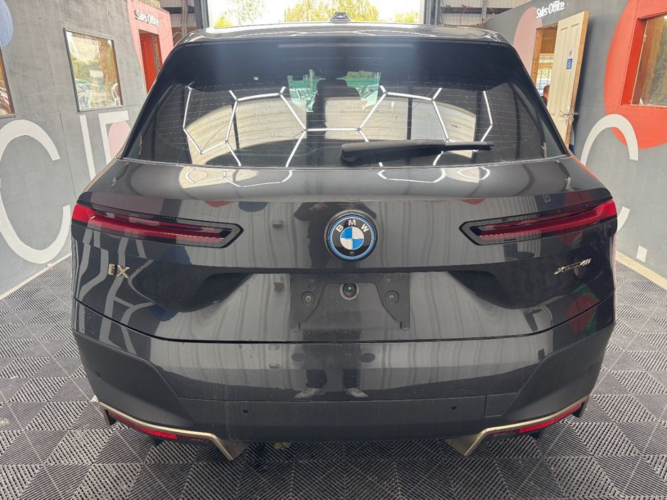 2022 BMW iX