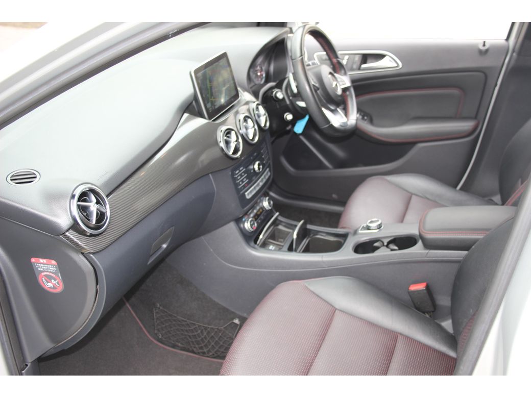 2015 Mercedes-Benz B 180