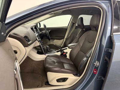 2014 Volvo V40