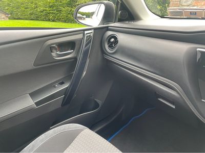 2017 Toyota Auris