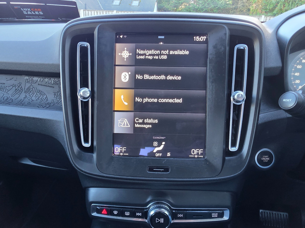 2023 Volvo XC40