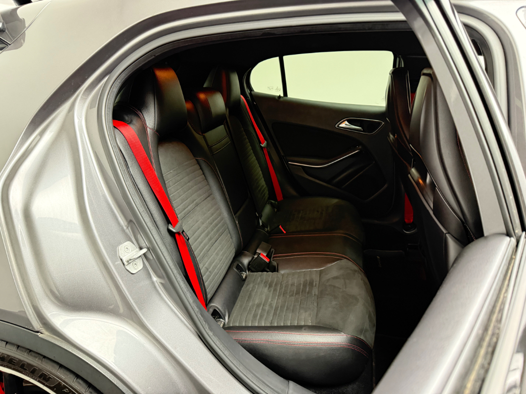 2015 Mercedes-Benz GLA Class