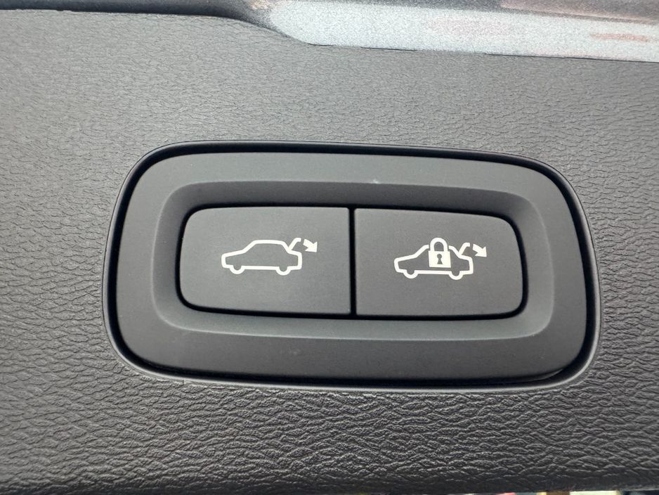 2020 Volvo V60