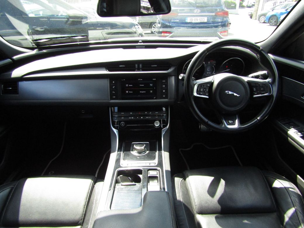 2017 Jaguar XF