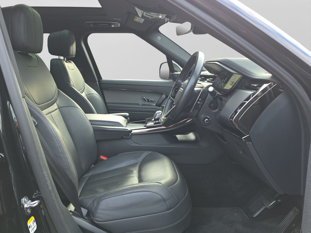 2025 Land Rover Range Rover Sport