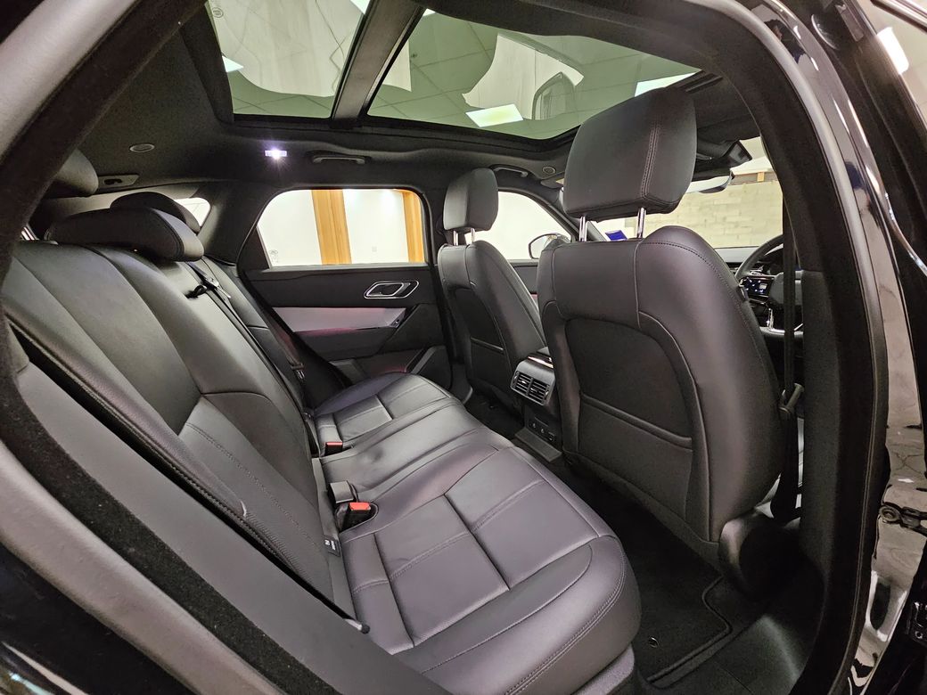 2025 Land Rover Range Rover Velar
