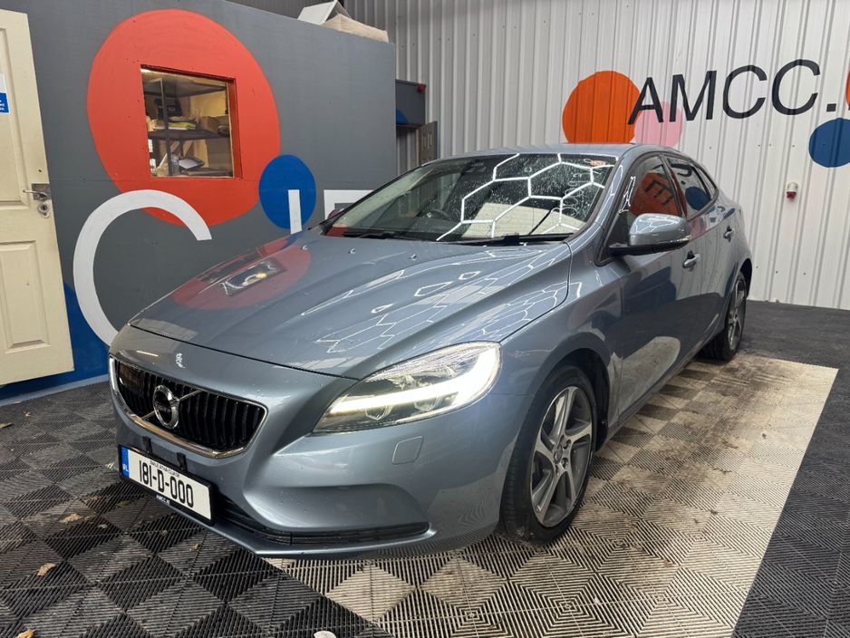 2018 Volvo V40