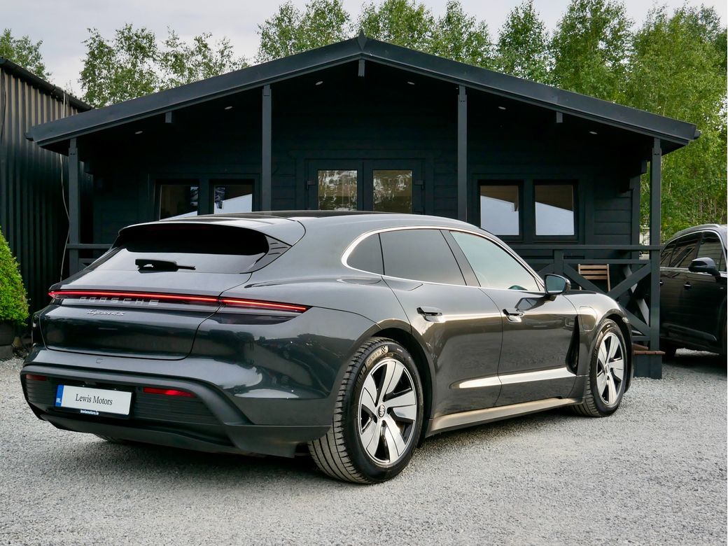 2023 Porsche Taycan