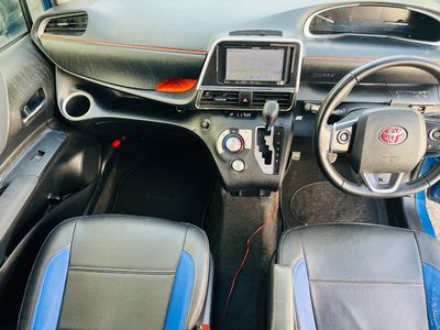 2016 Toyota Sienta