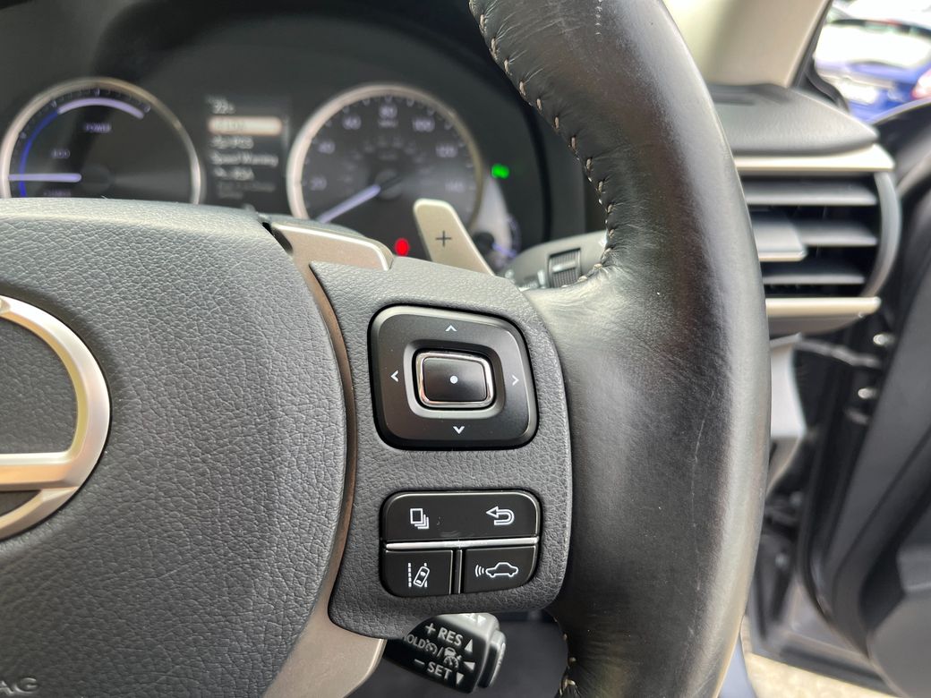2019 Lexus IS 300h