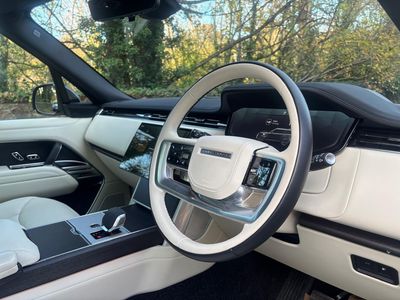 2025 Land Rover Range Rover