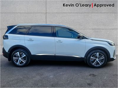 2023 Peugeot 5008