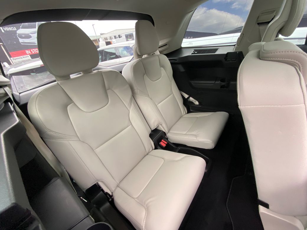 2025 Volvo XC90