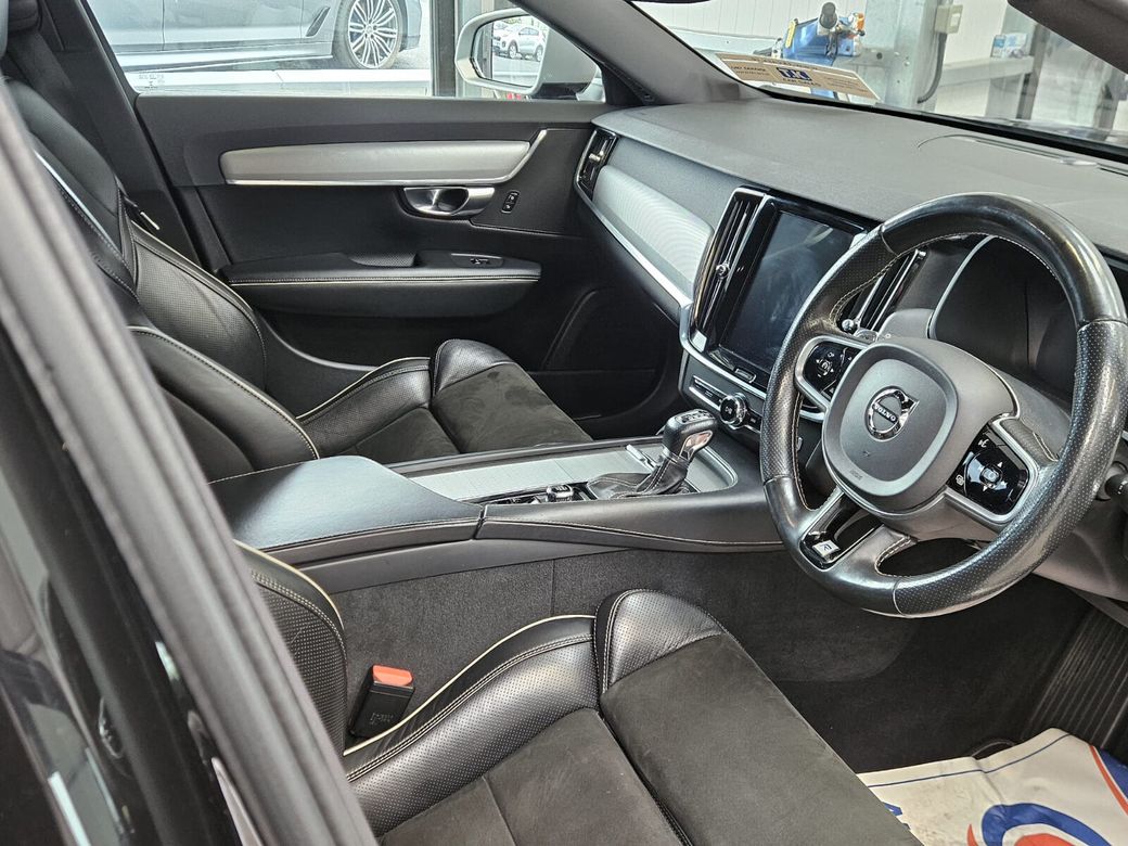 2018 Volvo S90