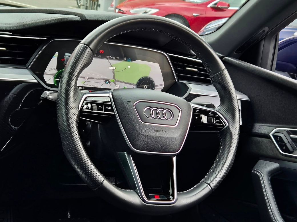 2022 Audi e-tron