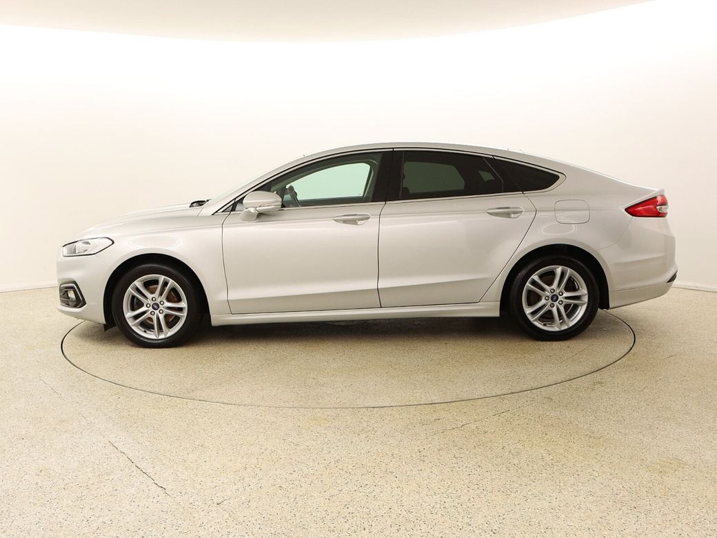 2020 Ford Mondeo