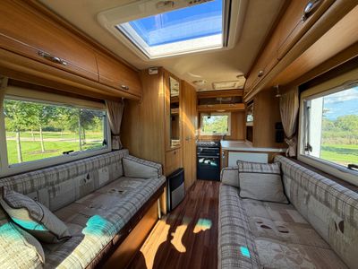 2010 AUTOSLEEPER  DEVON LOW PROFILE R.H.D AUTOMATIC 