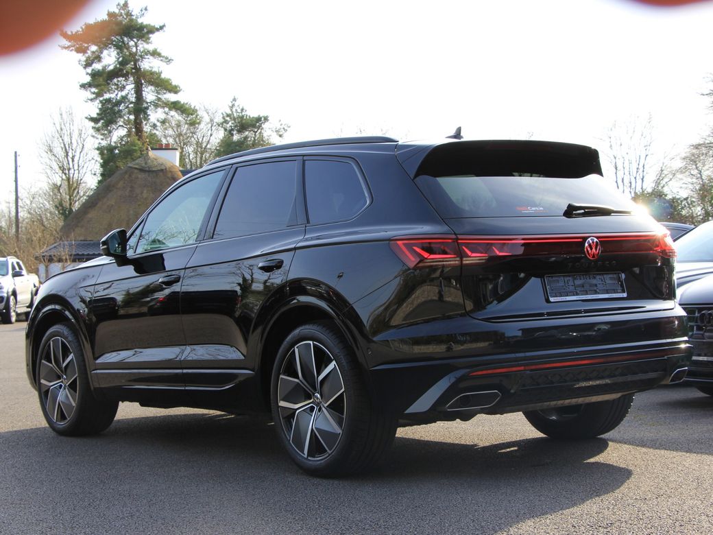 2025 Volkswagen Touareg