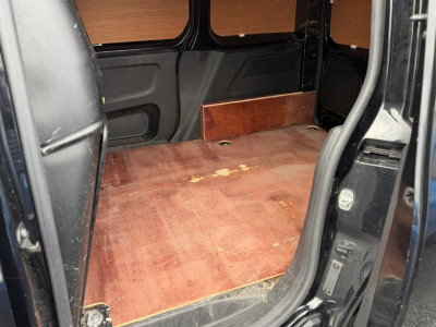 2021 Peugeot Partner