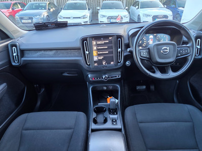 2023 Volvo XC40