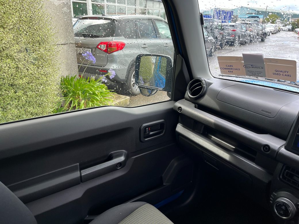 2023 Suzuki Jimny