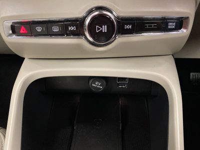 2020 Volvo XC40