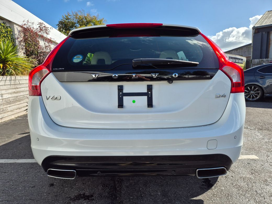 2017 Volvo V60