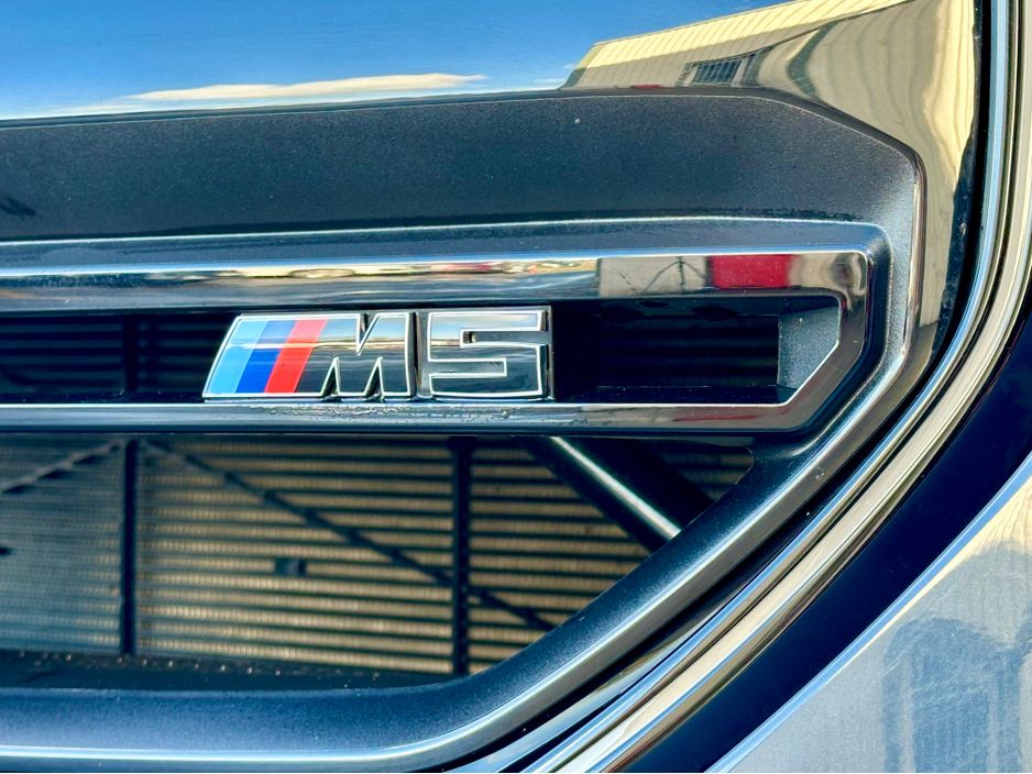 2025 BMW M5