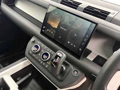 2025 Land Rover Defender