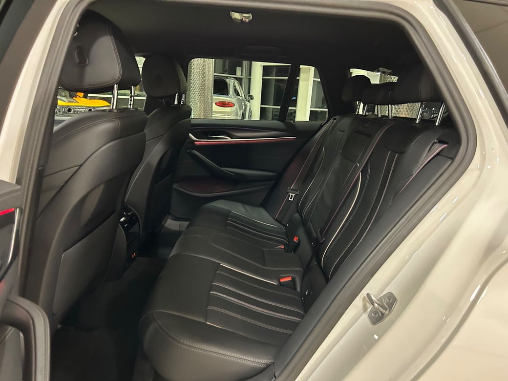 2022 BMW 5 Series