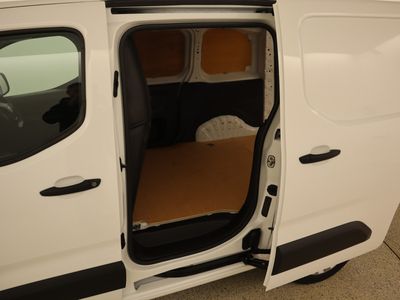 2021 Peugeot Partner