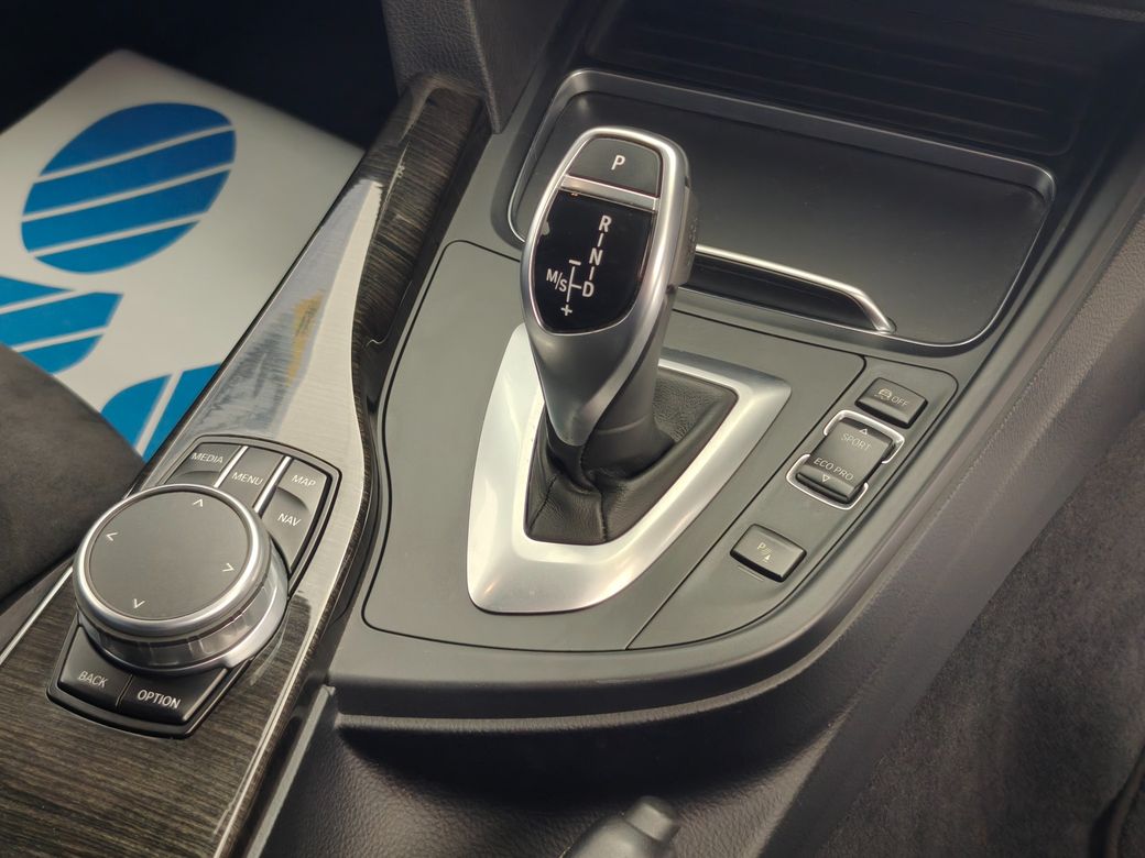 2017 BMW 320