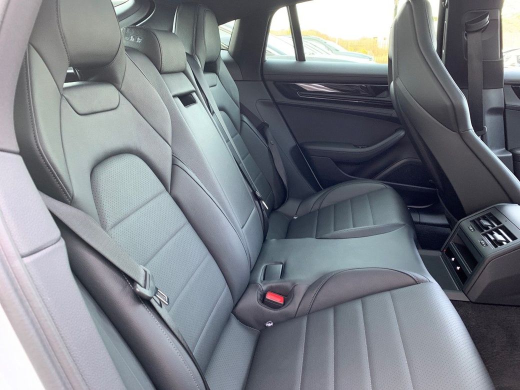 2024 Porsche Panamera
