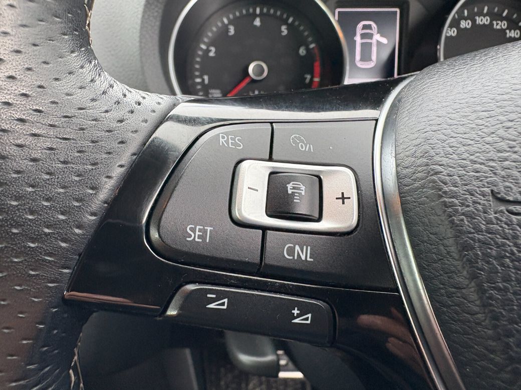 2017 Volkswagen Polo