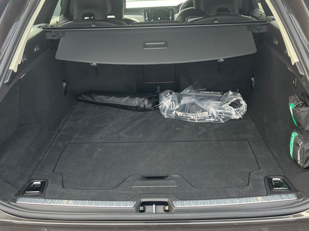 2026 Volvo V90