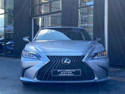 2023 Lexus ES 300h
