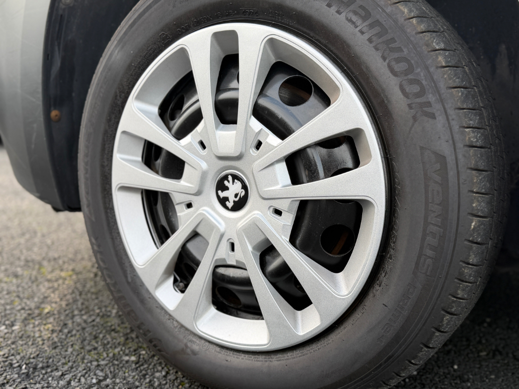 2022 Peugeot Partner