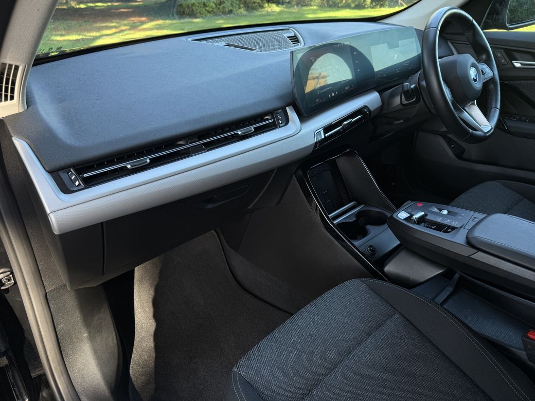 2025 BMW X1